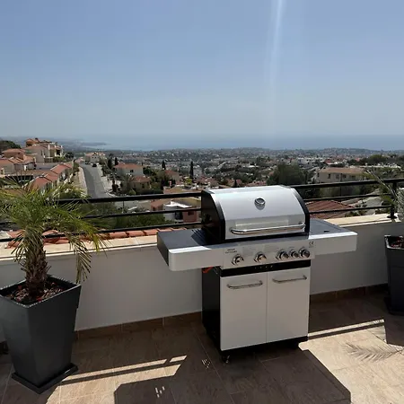 Maisonette Sea View Apartment *