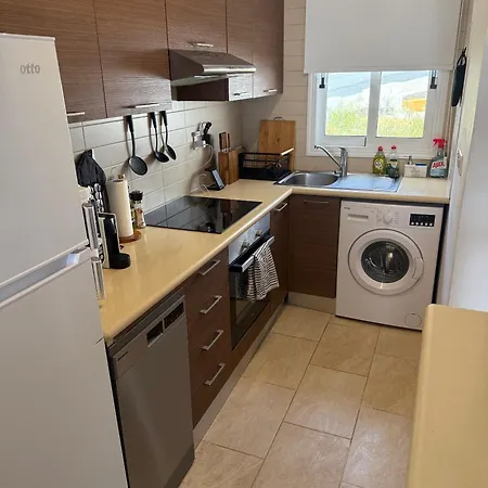Maisonette Sea View Apartment Peyia